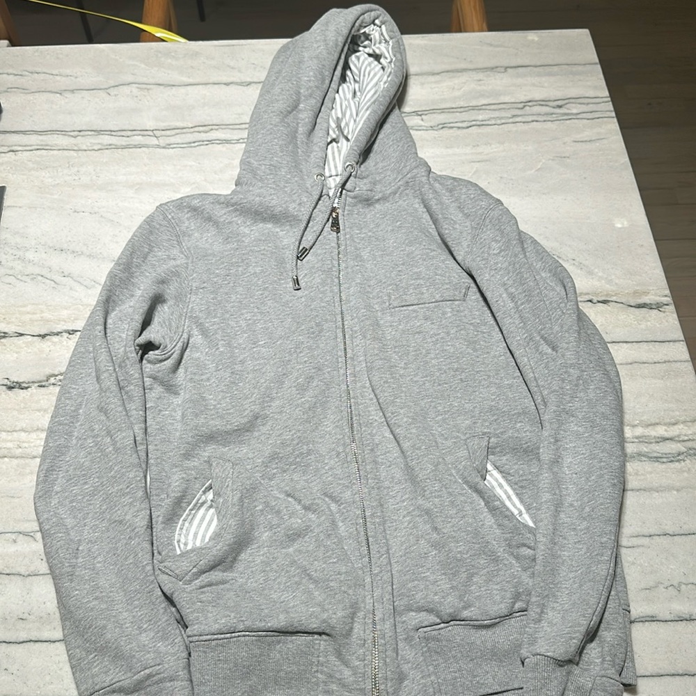 Perfect hoodie- L’Estrange gray/striped hoodie with details, from London
